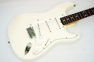 1982 Fender Japan Stratocaster Electric Guitar Free Shipping Vintage