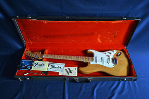 * * * 1974 Fender Stratocaster - S P E T T A C O L A R E !!! * * *