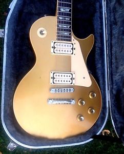 VINTAGE 1976 GIBSON LES PAUL DELUXE GOLD TOP VERY NICE CONDITION WITH HARD CASE