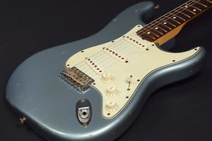 Fender 1960 Stratocaster Relic Maching Head Blue Ice Metallic Electric