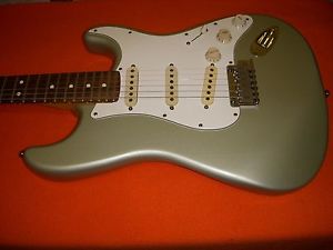 Fender Stratocaster Standard Inca Silver 1999