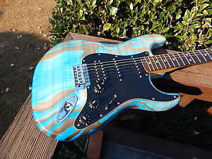 Fender Stratocaster Swirl LTD HSS W/ Hard Case