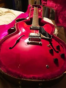 Gibson ES 335 beautiful red gloss