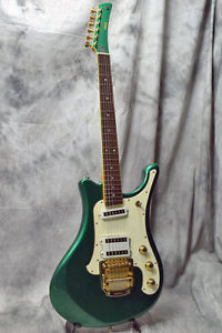 YAMAHA SGV700 Pearl Green VG condition w/Soft Case Electric Guitar EMS Shipping