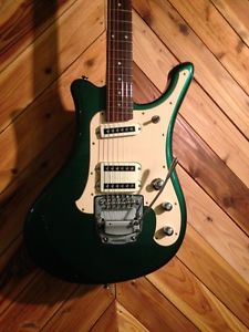 YAMAHA SGV-300 Pearl Green Electric Guitar Rare FreeShipping from Japan w/Gigbag