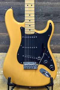 2003 Fender American Stratocaster Butterscotch Blonde Guitar w/ Case - #Z3220744