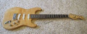 2002 US Made G&L S-500 S500 Deluxe Electric Guitar with Maple Top MFD pickups