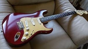 USA Fender Stratocaster American Rosewood Neck +  machine heads and New Case.