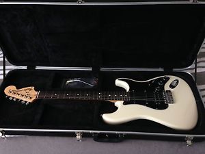 Fender American Special HSS Stratocaster USA Olympic White + Hardcase