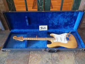 Vintage 1975 Fender American Stratocaster in Natural with Case