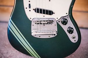 1969 Fender Mustang with hardshell case