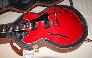 2017 Gibson ES335 With Hardshell Case