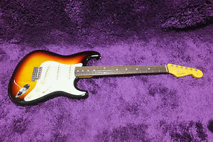 Fender Japan Stratocaster Classic 60s Strat 3TS Sunburst w/Soft Case