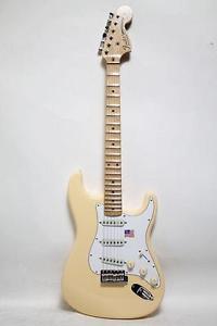 Fender Yngwie Malmsteen Stratocaster New  w/ Hard case