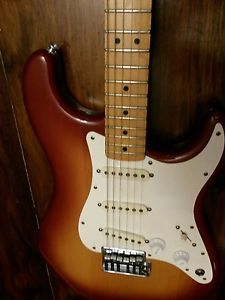 Fender stratocaster 2 knobs 1983 USA