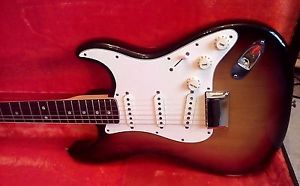 Fender Stratocaster 1973 with superb condition OHSC FREE hello kitty strat !