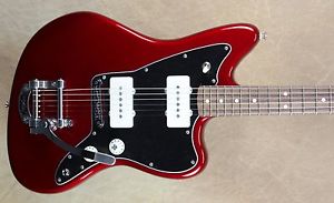 Fender 2016 Limited Edition Jazzmaster with Bigsby Tremolo Candy Apple Red