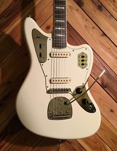 Fender: Electric Guitar FSR Jaguar Ken Custom USED
