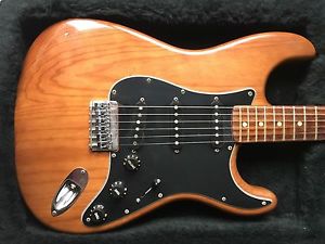 USA Fender Stratocaster 1974 Hardtail (Mocha)