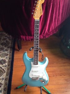 Fender Eric Johnson Stratocaster tropical turquoise electric guitar w/case