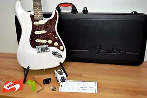 Fender Deluxe Stratocaster Strat elect. Guitar Transparent White Blonde Ash USA