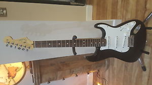 2011 Fender Stratocaster   USA in Black