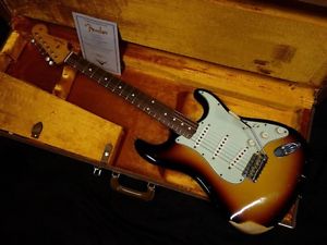 Fender Custom Shop 1960 Stratocaster Relic 3 Color Sunburst Free shipping