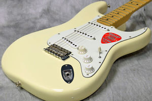 Fender / American Special Stratocaster Maple Fretboard Olympic White w/Hard Case
