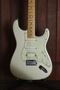 *NEW ARRIVAL* Fender USA Lonestar Stratocaster 2000 Shoreline Gold Pre-Owned
