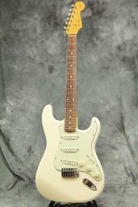 Fender Japan / ST62-70TX Vintage White w/soft case Free shipping #U1100