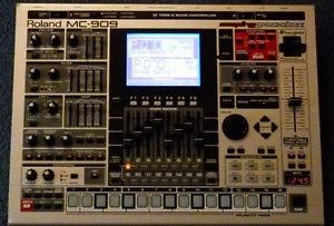 Roland MC-909  EXCELLENT  With Brand New Pads