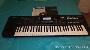 Yamaha MOXF6 61-Key Semi-Weighted Synth Synthesizer Keyboard excellent condition