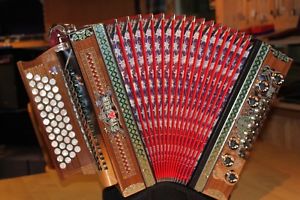 Strasser Professional 4/III rot/Nuß 38