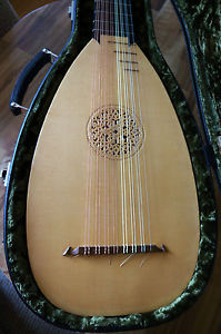 Peter Roberts MA 8 cs lute luthier Morpeth Anno 2000 Kingham case
