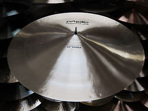 PAISTE 22'' FORMULA 602 MODERN ESSENTIALS CHINA (video demo)