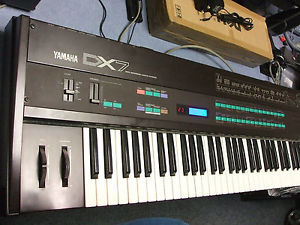 YAMAHA DX7 Mk 1 Synthesiser New Display and Upgrade ROM Excellent Condition