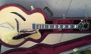 Gretsch Professional G6040MCSS Synchromatic Acoustic/Electric Guitar