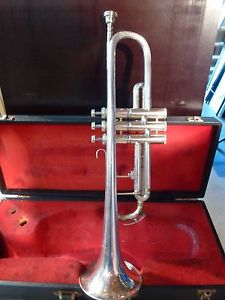 INSTRUMENTS DE MUSIQUE ANCIENS