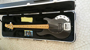 MUSICMAN STINGRAY CLASSIC COLLECTION