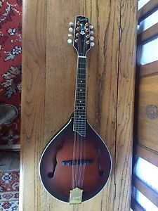 Kentucky  KM 505 Mandolin