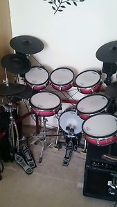 Roland TD20 V-Drum Kit + Roland PM-3 Monitor