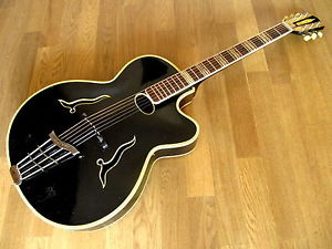 Hofner Modell 461, ‚Dancing Seals‘