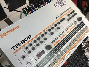 Roland TR 909 Rhythm Composer