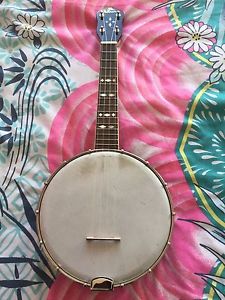 Gibson UB2 deluxe ukulele-banjo George Formby