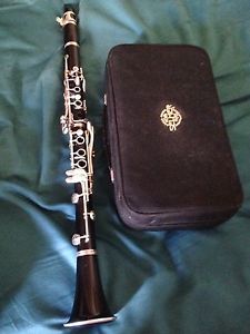 Selmer Prologue II Clarinet with M30 Vandoren Mouthpiece and Case