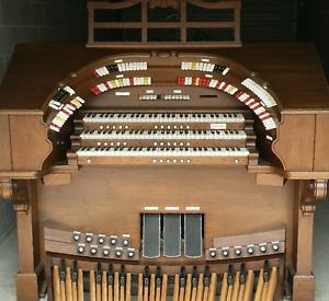 Allen Organ ADC-6500 Digital Three Manual Theater