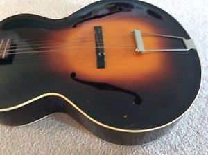 1930s GIBSON L50 ACOUSTIC ARCHTOP GUITAR WITH ORIGINAL CASE