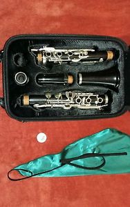 B-Klarinette Athur Uebel Modell 621 generalüberholt mit neuem Softcase- Koffer