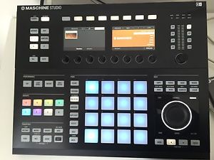 Maschine Studio native instruments noir  + 10 expansions