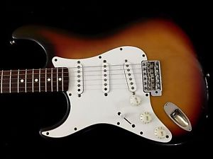 LEFTY Vintage Fender Japan 62RI Guitar Sunburst Stratocaster Fujigen Relic MIJ